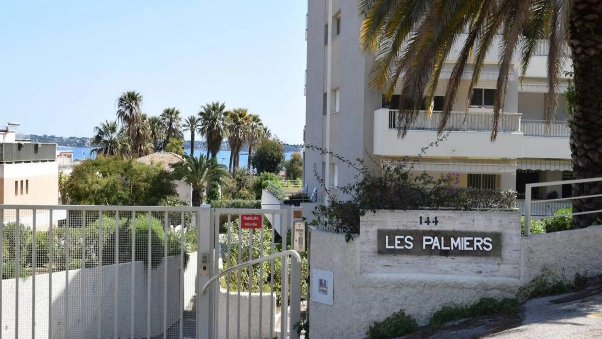 Sea View In Golfe-Juan Near Cannes Beach Vallauris