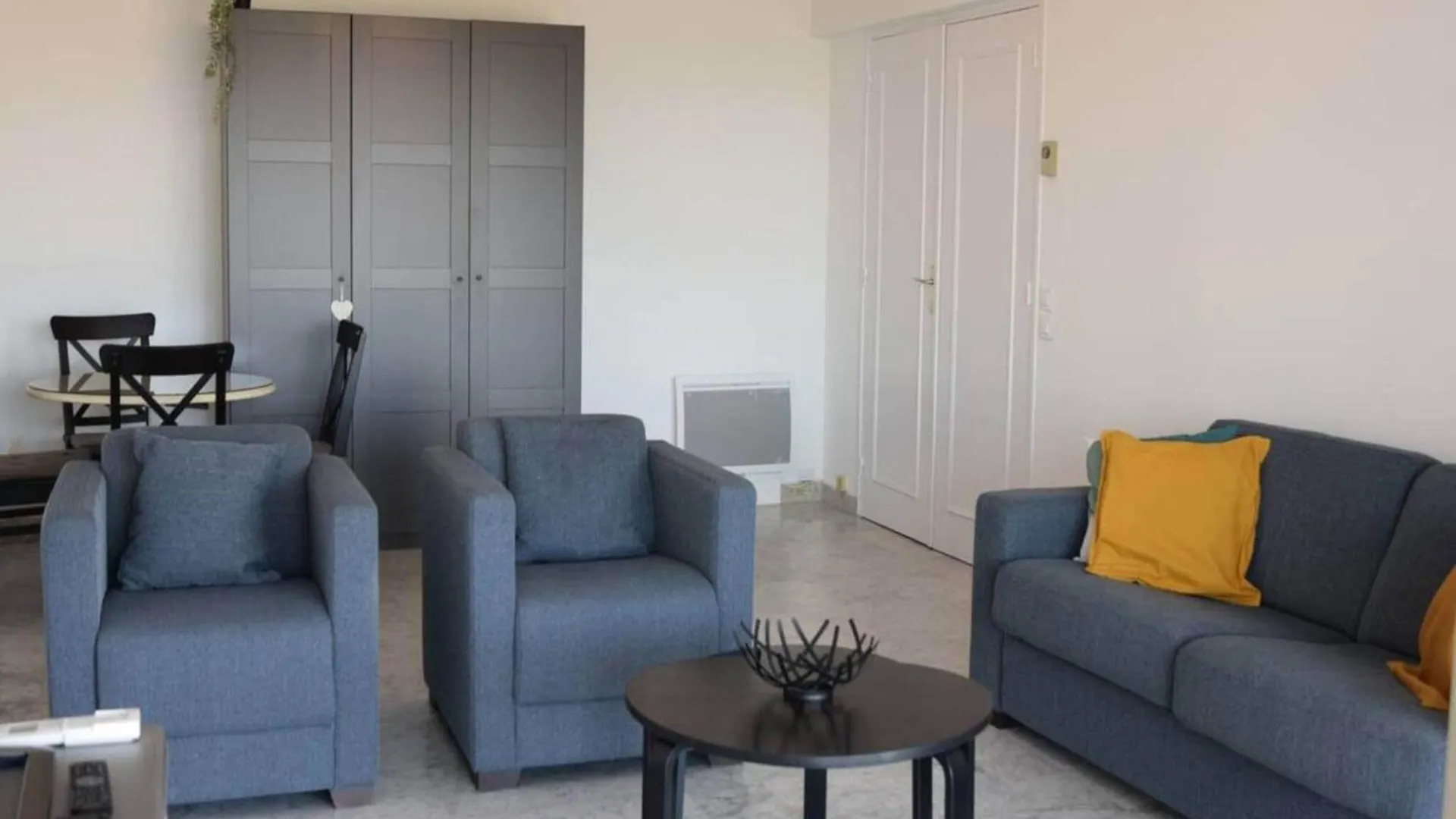 شقة Sea View In Golfe-Juan Near Cannes Beach فالوريس