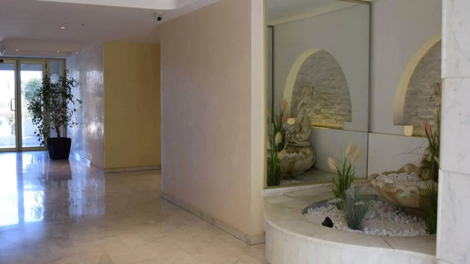 Sea View In Golfe-Juan Near Cannes Beach Vallauris Apartment